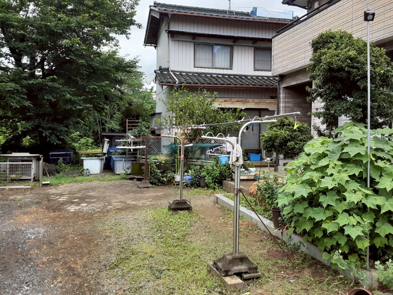 クレーン車の設置と撤去準備